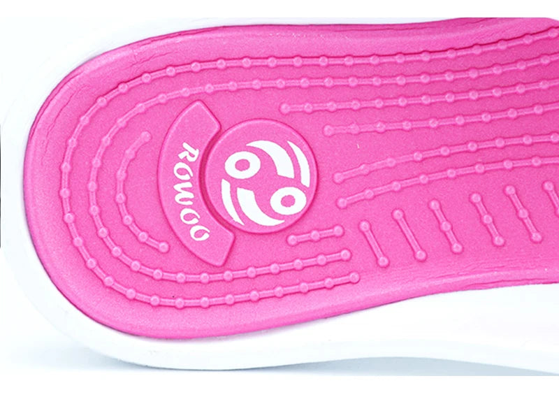 Sandali con pantofola da donna Casual da spiaggia Brand 2024 nuovo design Summer Home Flat Flip-flop Shoes donna Dropshipping di grandi dimensioni