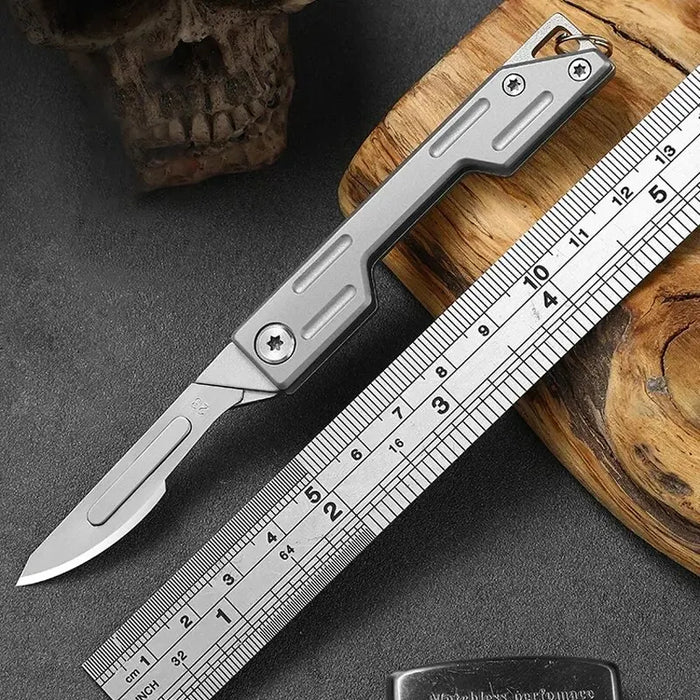 Coltello pieghevole coltello da tasca in acciaio inossidabile con 9 lame sostituibili, coltello da Hobby affilato Kit di coltelli artigianali