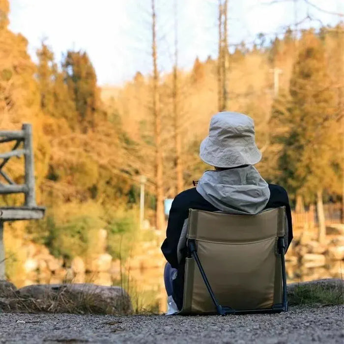 Sedia pieghevole leggera e confortevole da campeggio all'aperto sedia da spiaggia per il tempo libero del parco sedia portatile singola pigra sedia posteriore