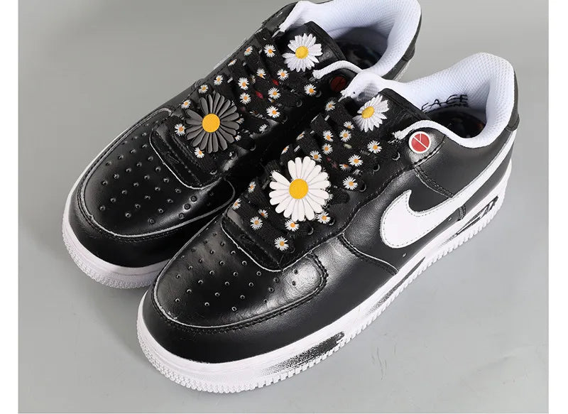 Nuovi 9 stili piccole margherite accessori per lacci delle scarpe colorate Daisy Metal Buckles donna uomo scarpe parti per AF 1 AJ1 Sneakers